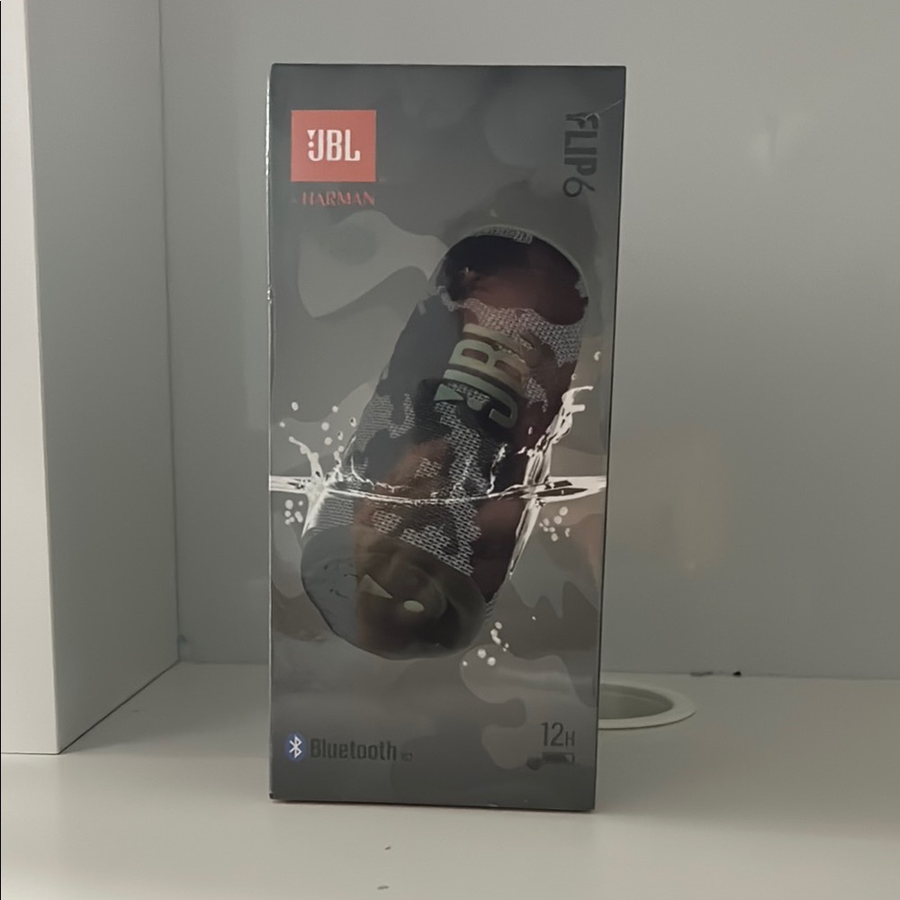 JBL Flip 6 Bluetooth Speaker